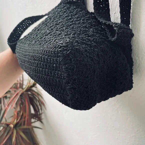 🦋Chateau Knit Crossbody/Shoulder Bag - Black - Picture 4 of 9